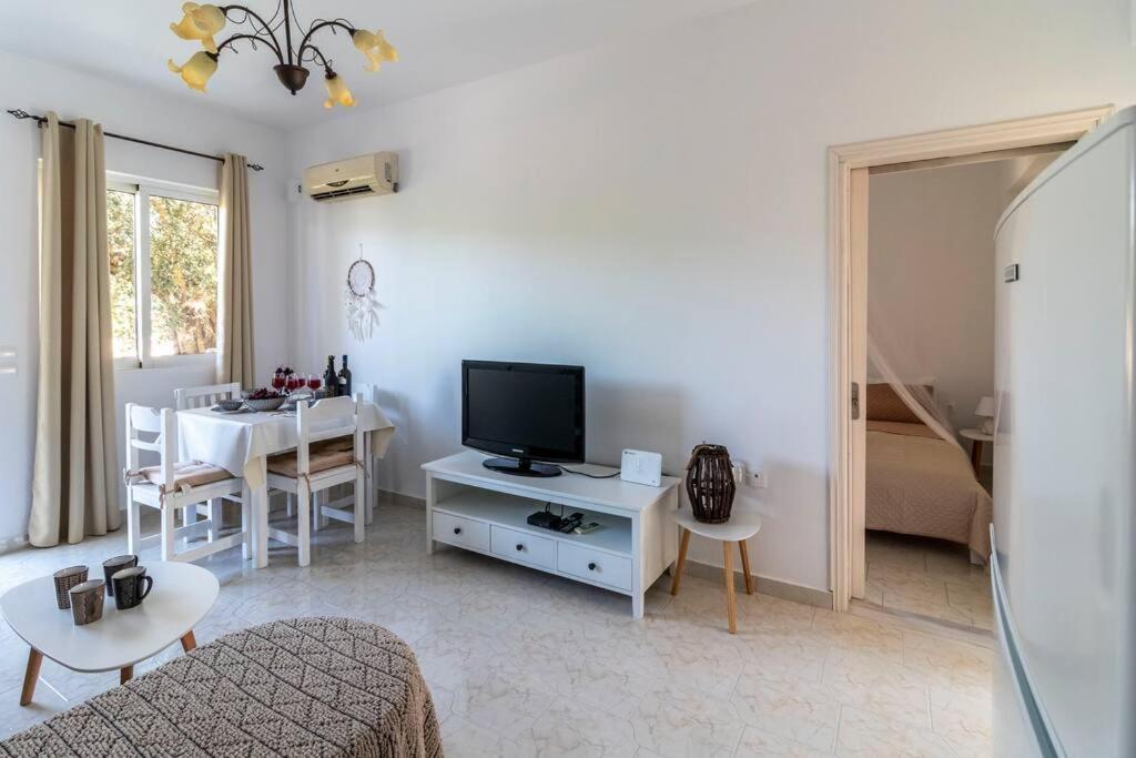 Appartement Fotis House à Afantou Extérieur photo